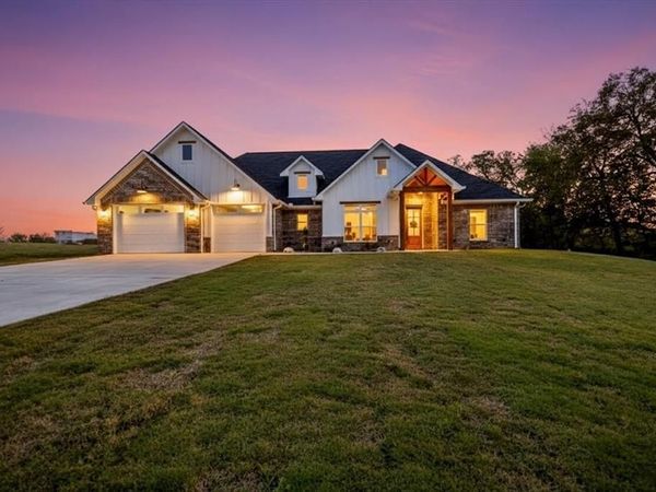 15636 CR 436 , Lindale, TX 75771