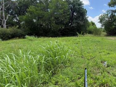 1151 Freeman Street , Fort Worth, TX 76104