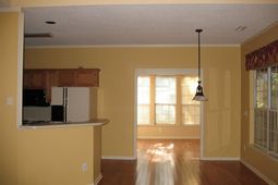 657 Leisure Lane photo 4