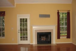657 Leisure Lane photo 4