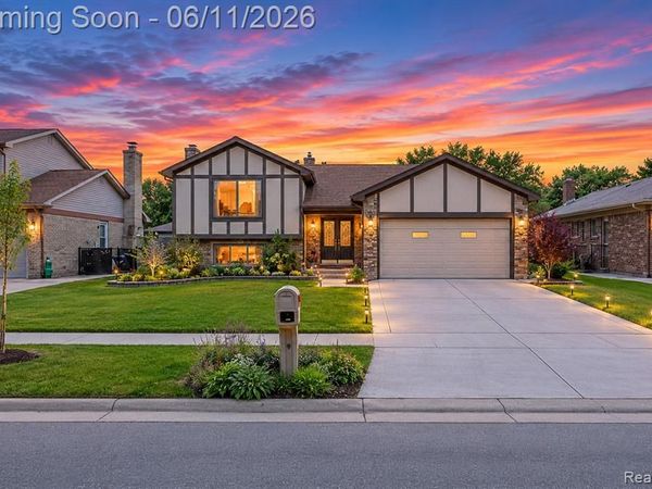 35826 Foothill Drive, Sterling Heights, MI 48312