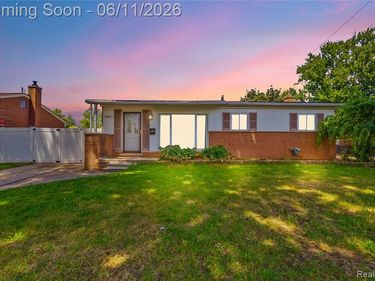 4663 Buchanan Avenue, Warren, Mi 48092