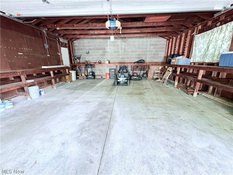 10121 Jasper Road , Cleveland, OH 44111 Photo 3