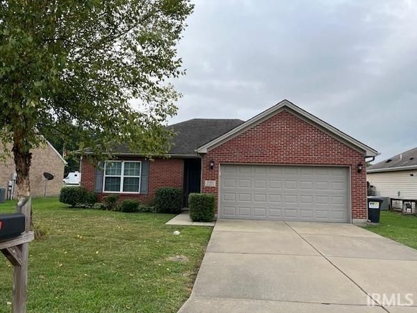 3701 Bronson Lane, Evansville, IN 47711