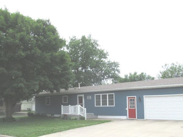 102 Hillhaven Drive, Forest City, IA 50436