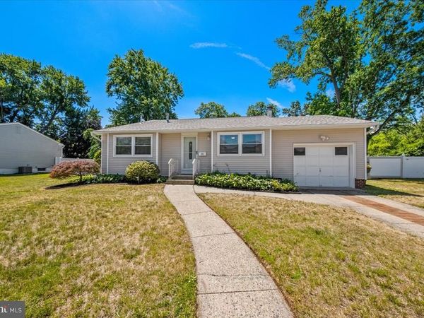 376 CLEVELAND AVENUE, WEST BERLIN, NJ 08091