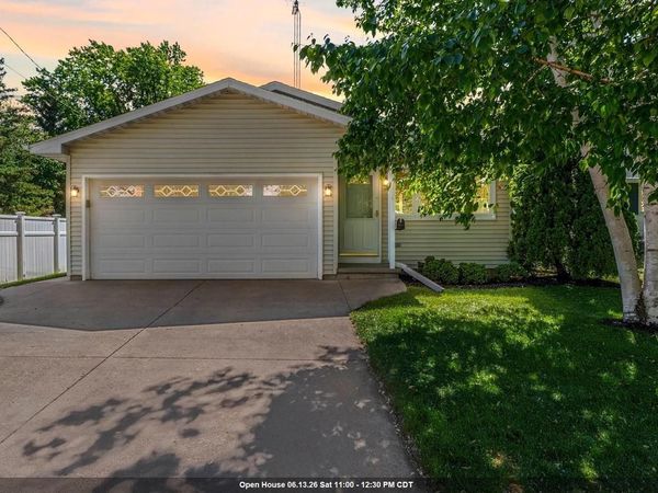 2352 MOUNT VERNON STREET, Oshkosh, WI 54901