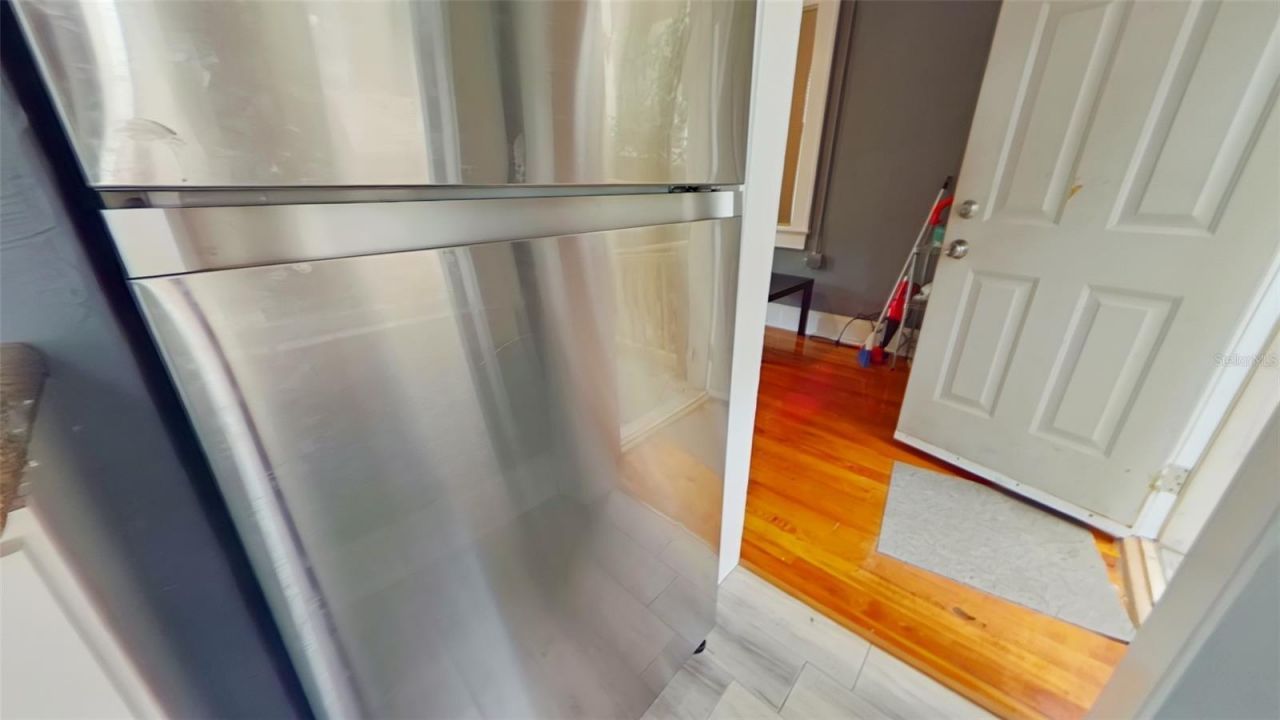 1412 NW 3rd Avenue, Unit Upstairs, Gainesville, FL 32603 Photo