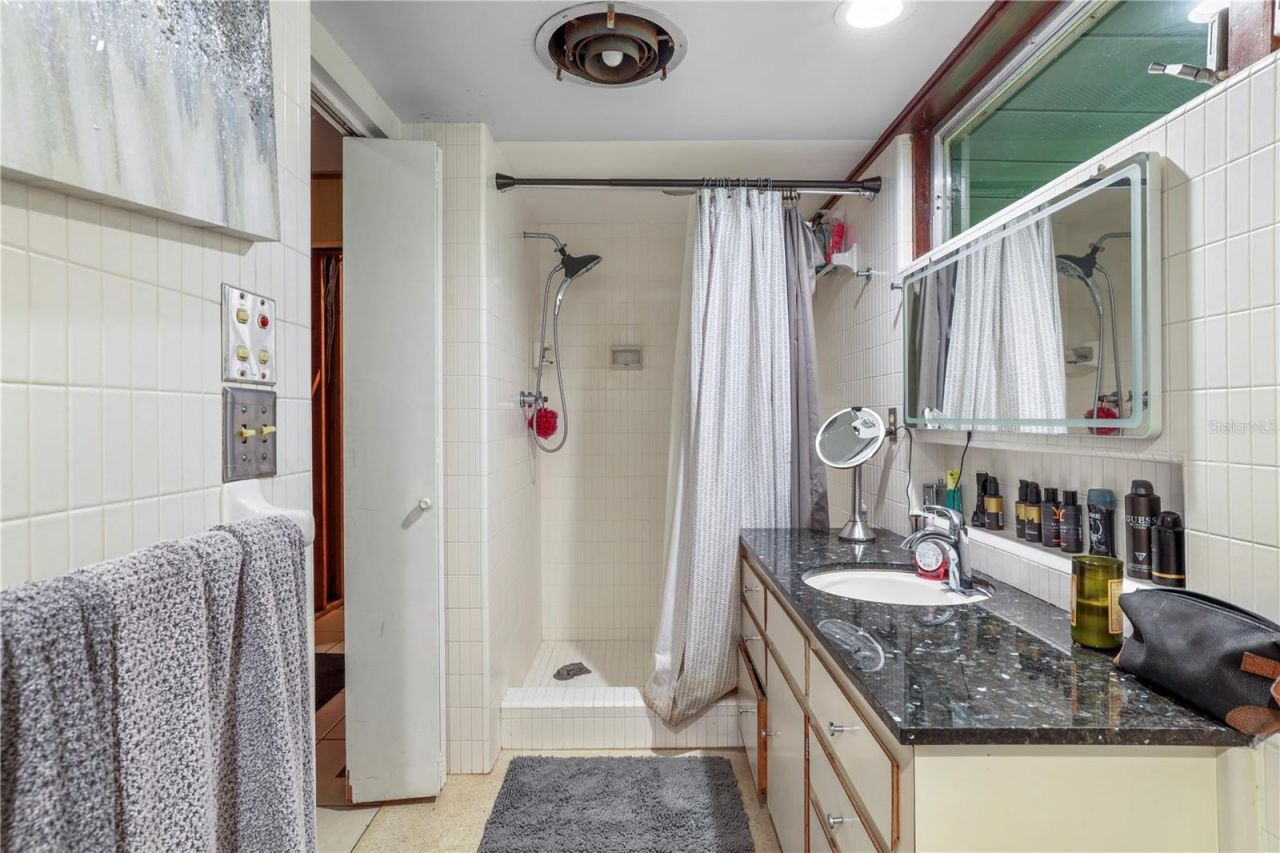 10134 White Trout Lane , Tampa, FL 33618 Photo