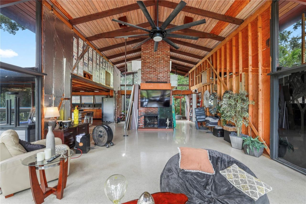 10134 White Trout Lane , Tampa, FL 33618 Photo