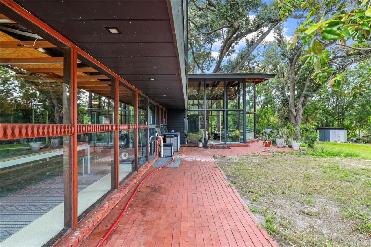 10134 White Trout Lane , Tampa, FL 33618 Photo
