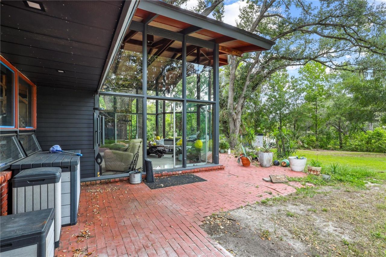 10134 White Trout Lane , Tampa, FL 33618 Photo