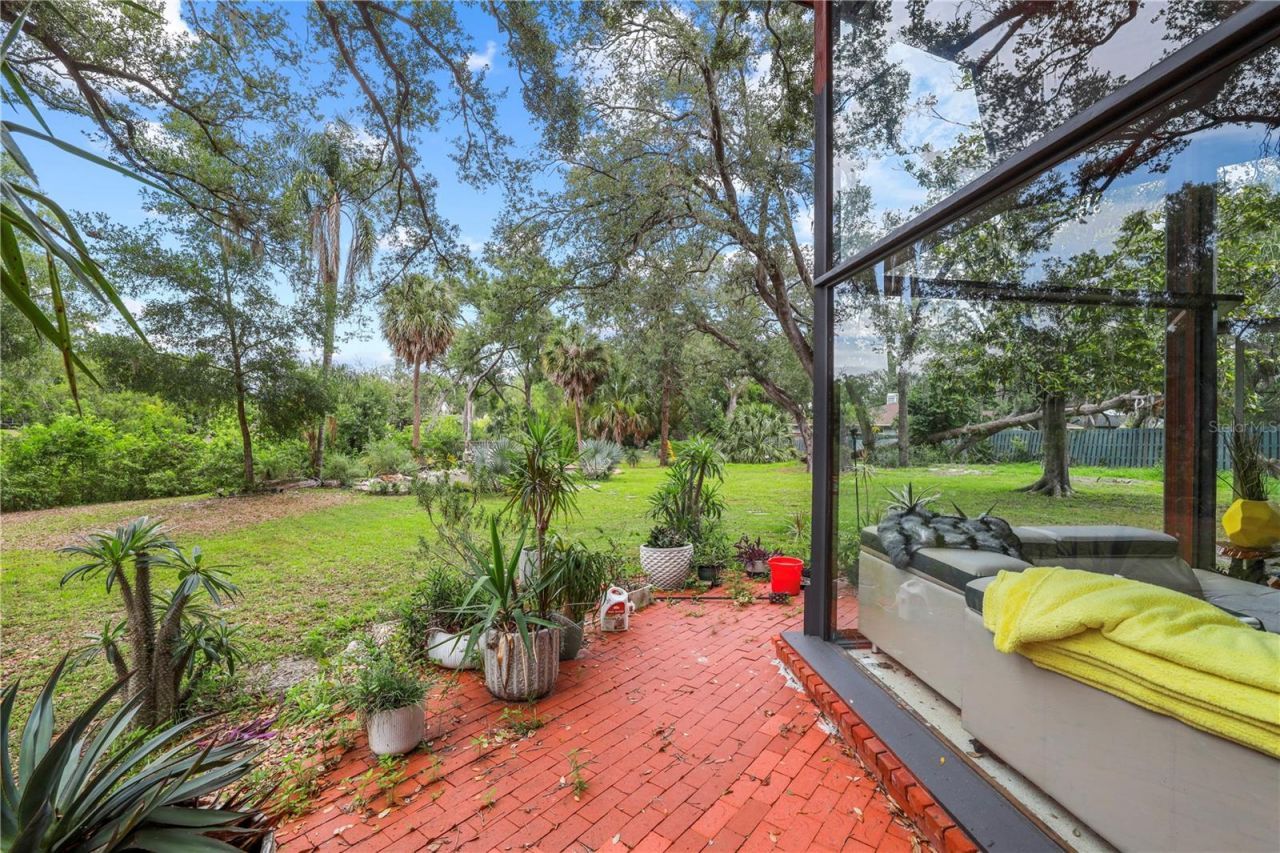 10134 White Trout Lane , Tampa, FL 33618 Photo