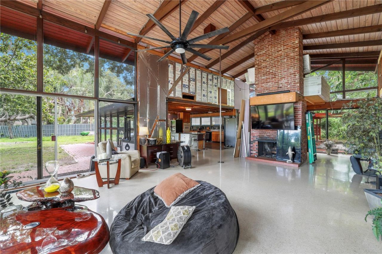 10134 White Trout Lane , Tampa, FL 33618 Photo
