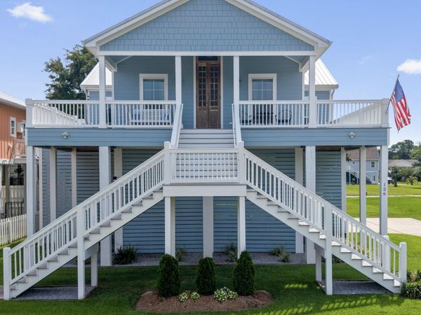 126 Beach View Drive, Pass Christian, MS 39571