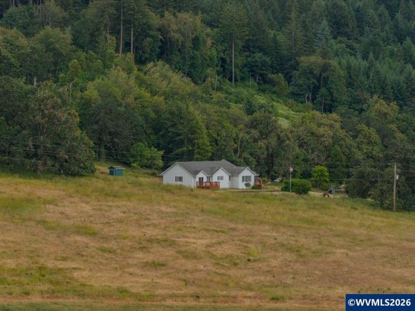 38289 S Ruby Lp, Scio, OR 97374