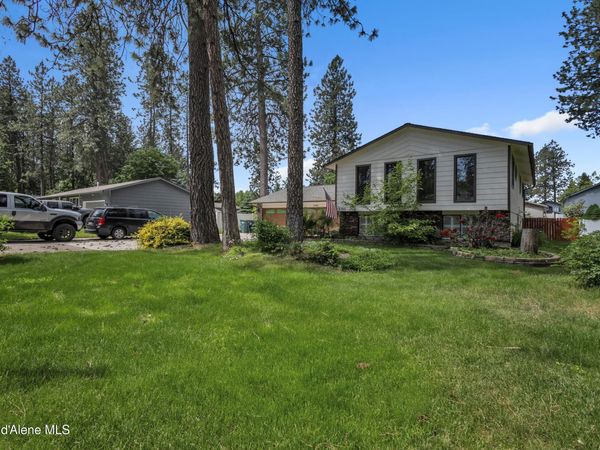 5792 N Parkwood CIR, Coeur d'Alene, ID 83815