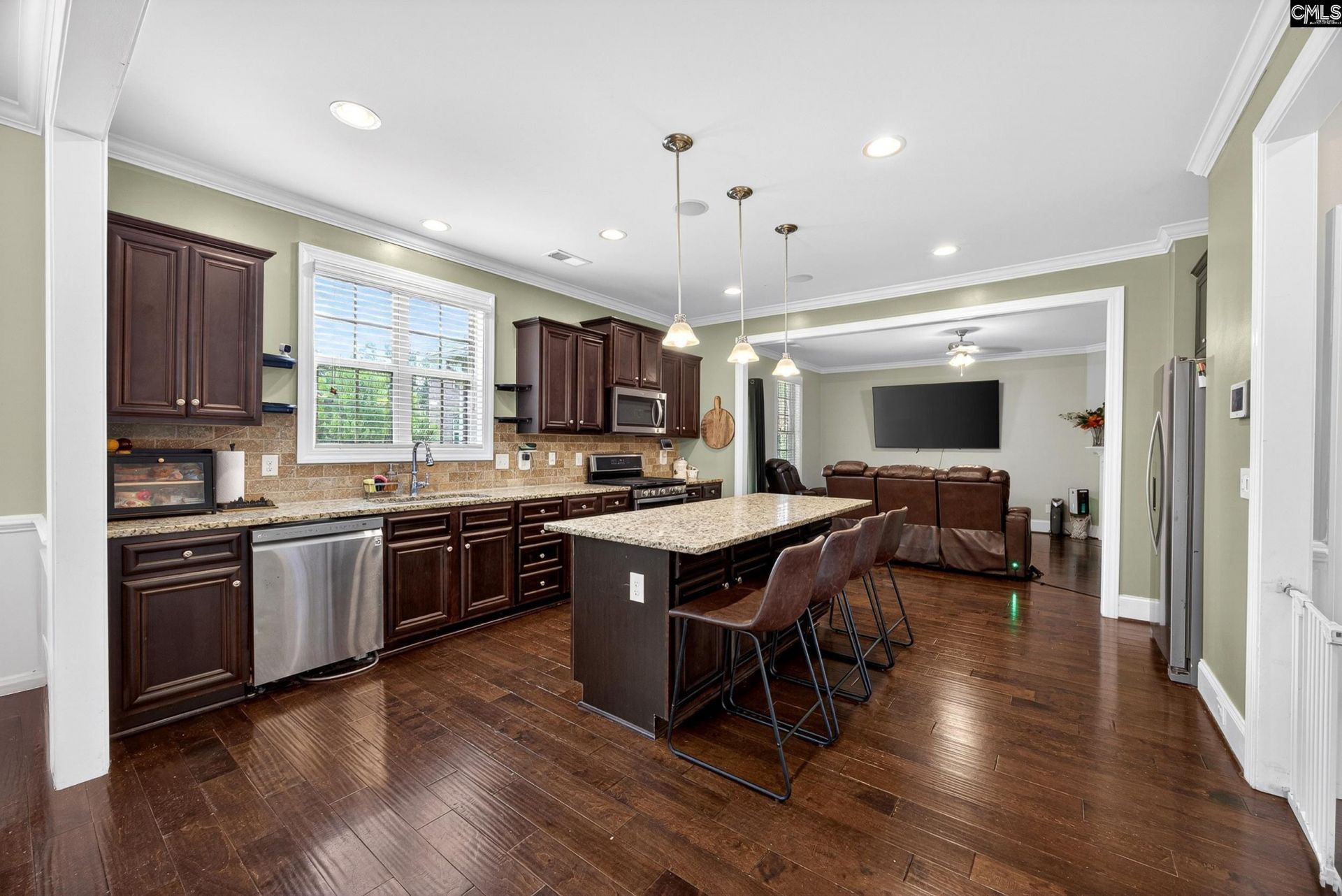 654 Stoneywater Court  Photo 13