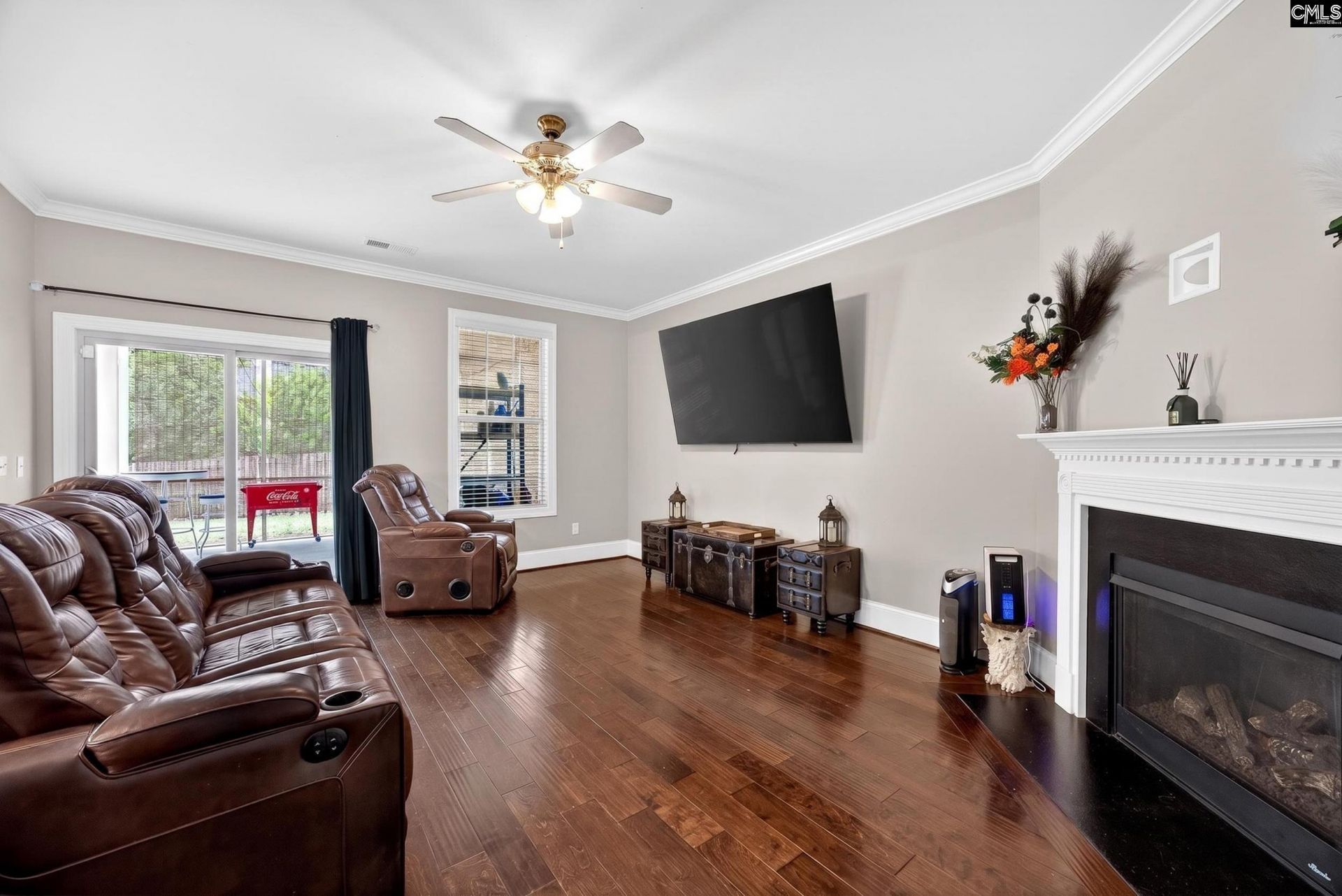 654 Stoneywater Court  Photo 20