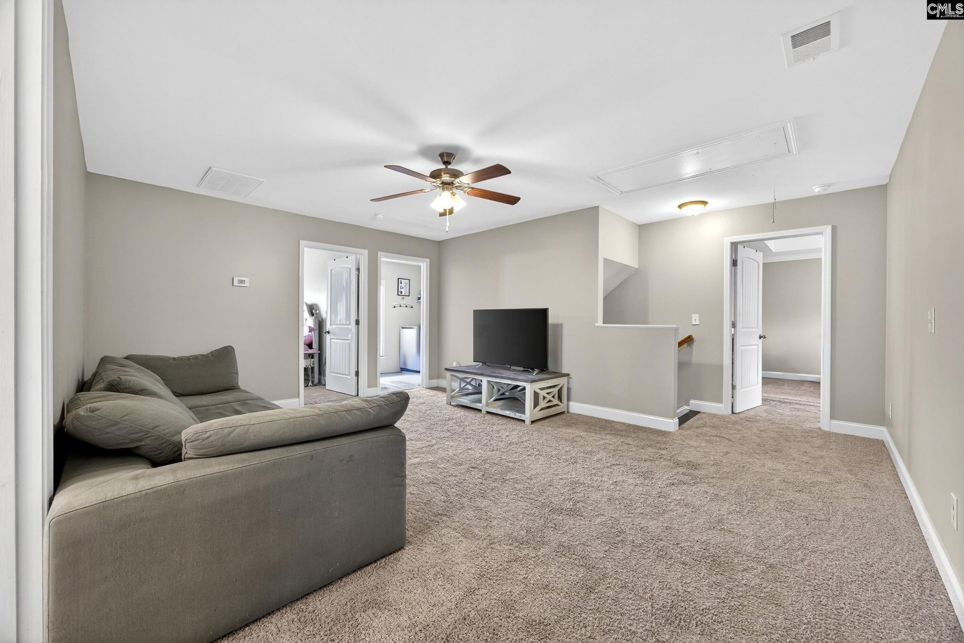 654 Stoneywater Court  Photo 23