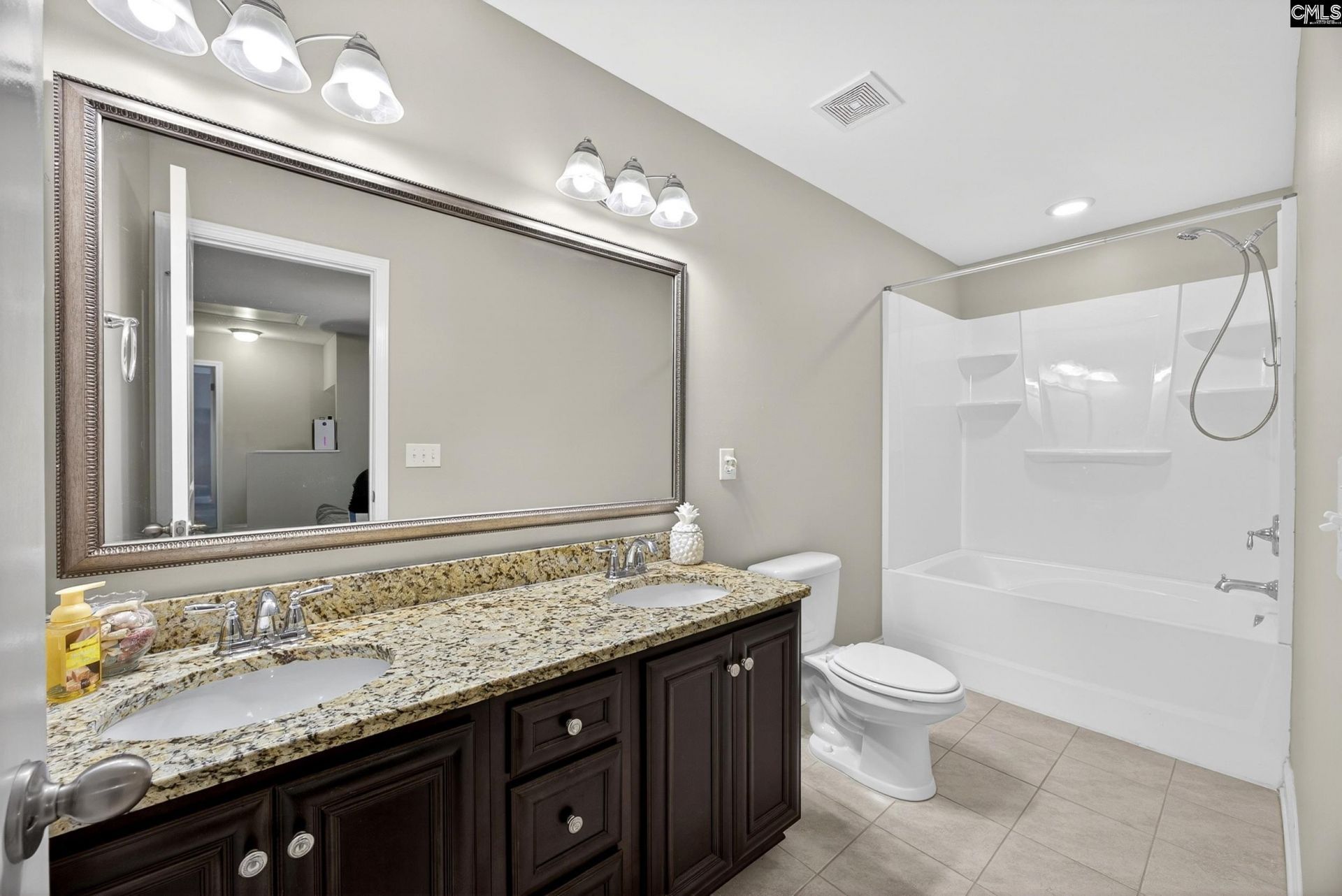 654 Stoneywater Court Photo 33