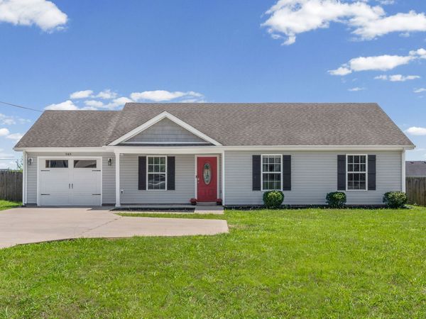949 Hugh Hunter Rd , Oak Grove, KY 42262
