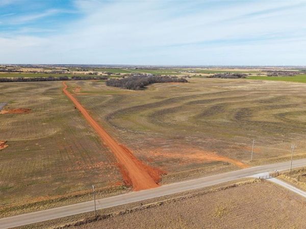 3 N Gregory Road, El Reno, OK 73036
