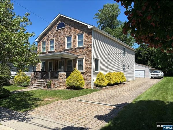 17 Garrett Street, CEDAR GROVE, NJ 07009