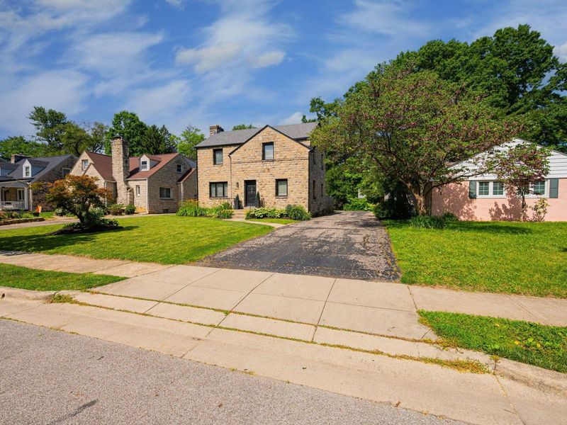 165 N Merkle Road, Columbus, OH 43209 Photo 5