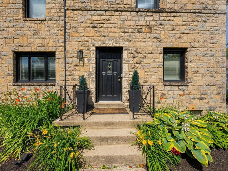 165 N Merkle Road, Columbus, OH 43209 Photo 7