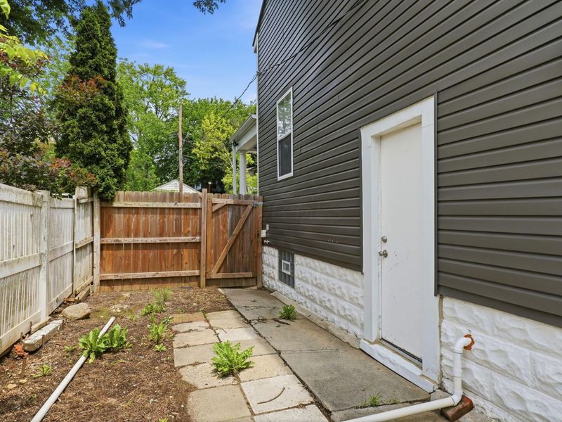 2525 Ridge Avenue , Columbus, OH 43204 Photo 39