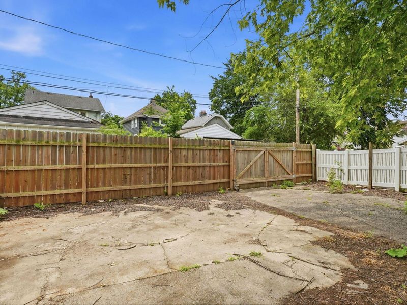 2525 Ridge Avenue , Columbus, OH 43204 Photo 48