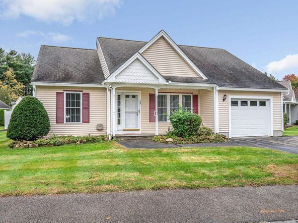 39 Westchester Court, Hudson, NH 03051
