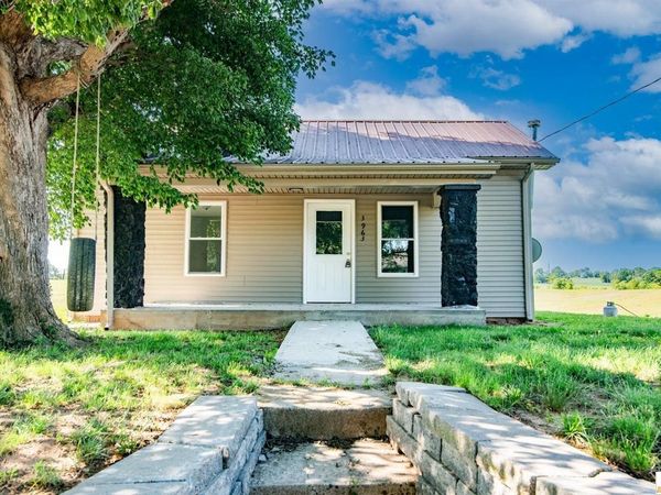3963 Old Lexington Road , Cave City, KY 42127