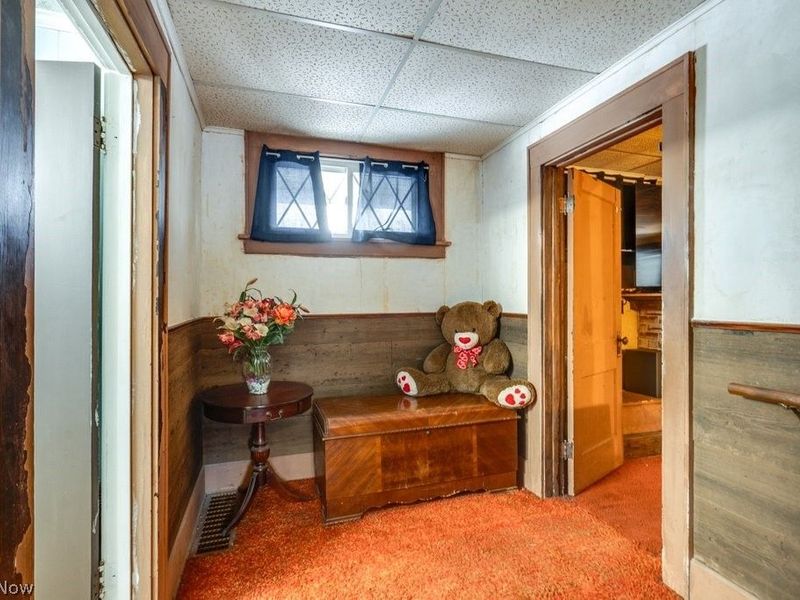 870 Parkway Boulevard, Alliance, OH 44601 Photo 17
