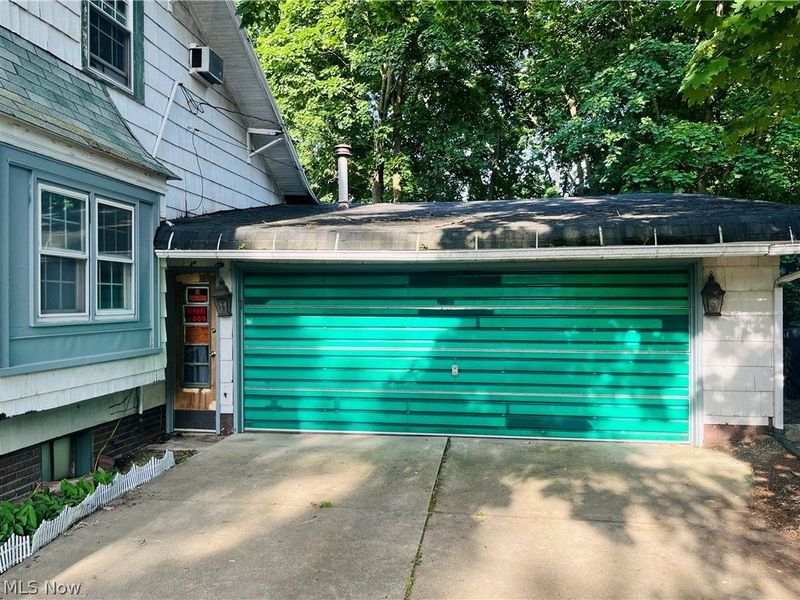 870 Parkway Boulevard, Alliance, OH 44601 Photo 33