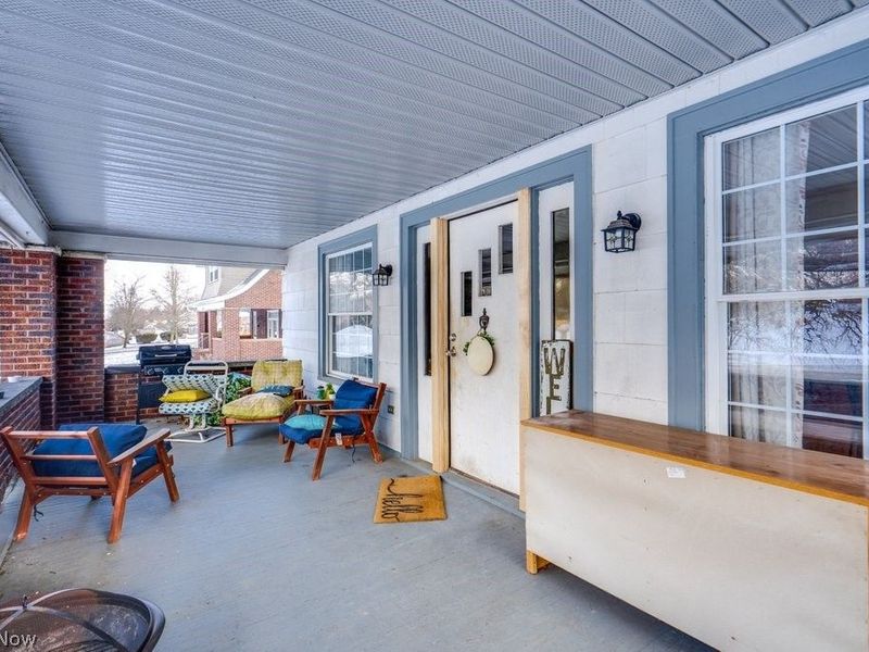 870 Parkway Boulevard, Alliance, OH 44601 Photo 4