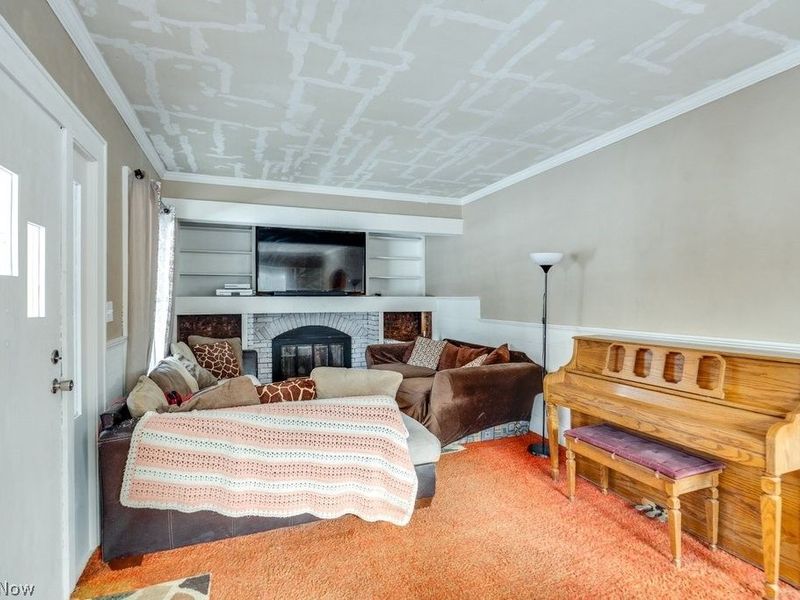 870 Parkway Boulevard, Alliance, OH 44601 Photo 6