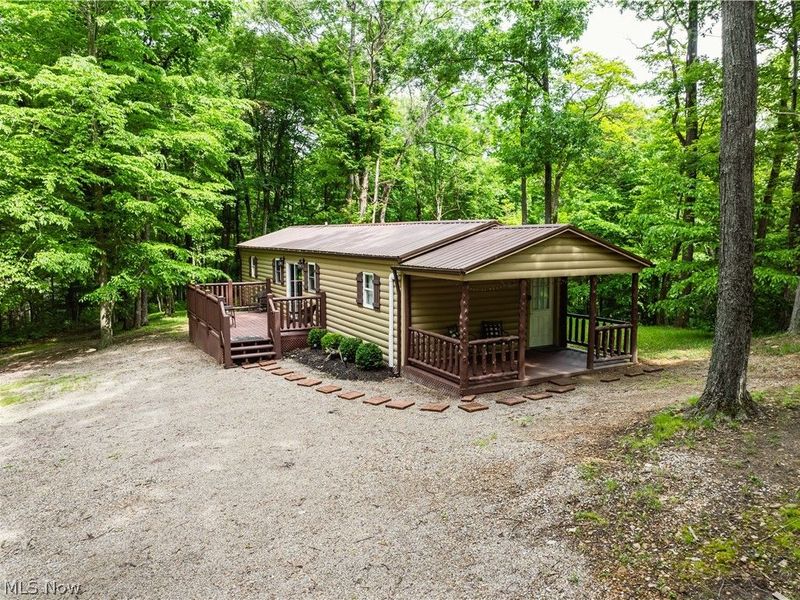 5674 Pleasant Valley Rd, Nashport, OH 43830 Photo 2