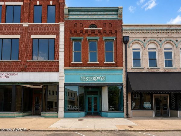212 N Liberty Street , Jackson, TN 38301