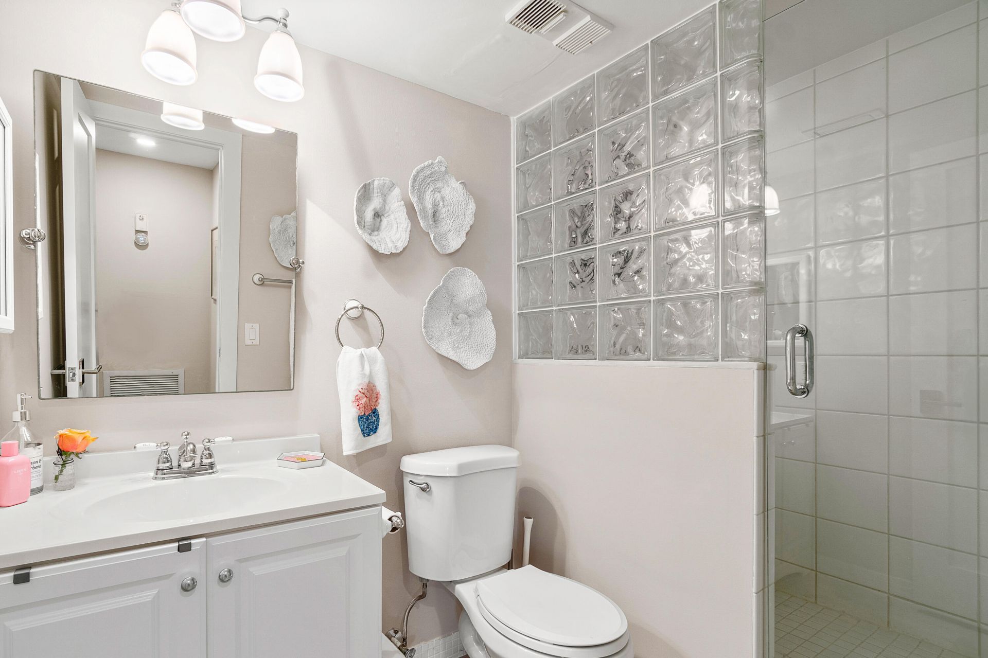 2805 SW 22nd Avenue, Unit 104, Delray Beach, FL 33445 Photo
