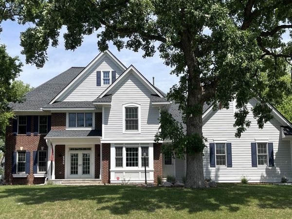 8940 Highview Lane, Woodbury, MN 55125