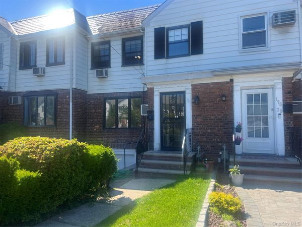 19822 29th Avenue, Flushing, NY 11358