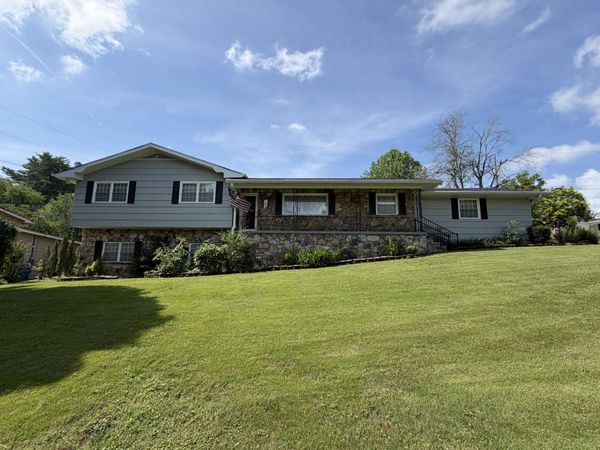 4108 Forest Plaza Drive, Hixson, TN 37343