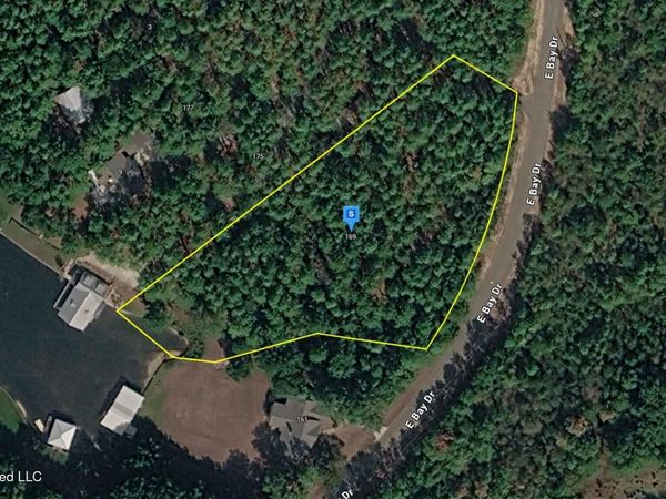 169 E Bay Drive, Lumberton, MS 39455
