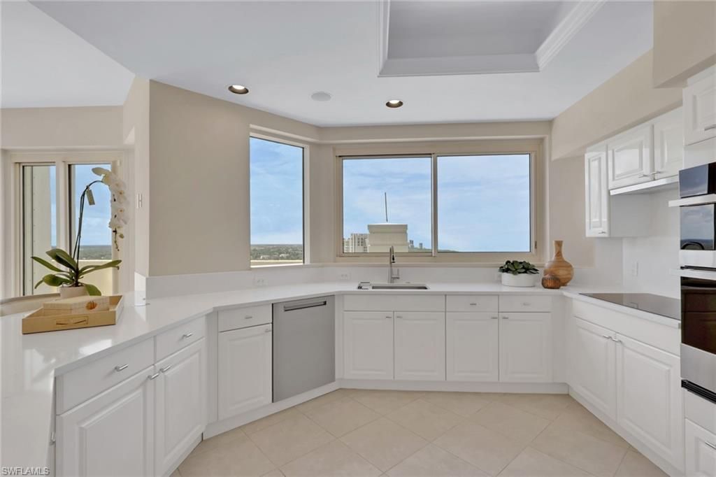 7117 Pelican Bay Blvd, Unit 16, Naples, FL 34108 Photo