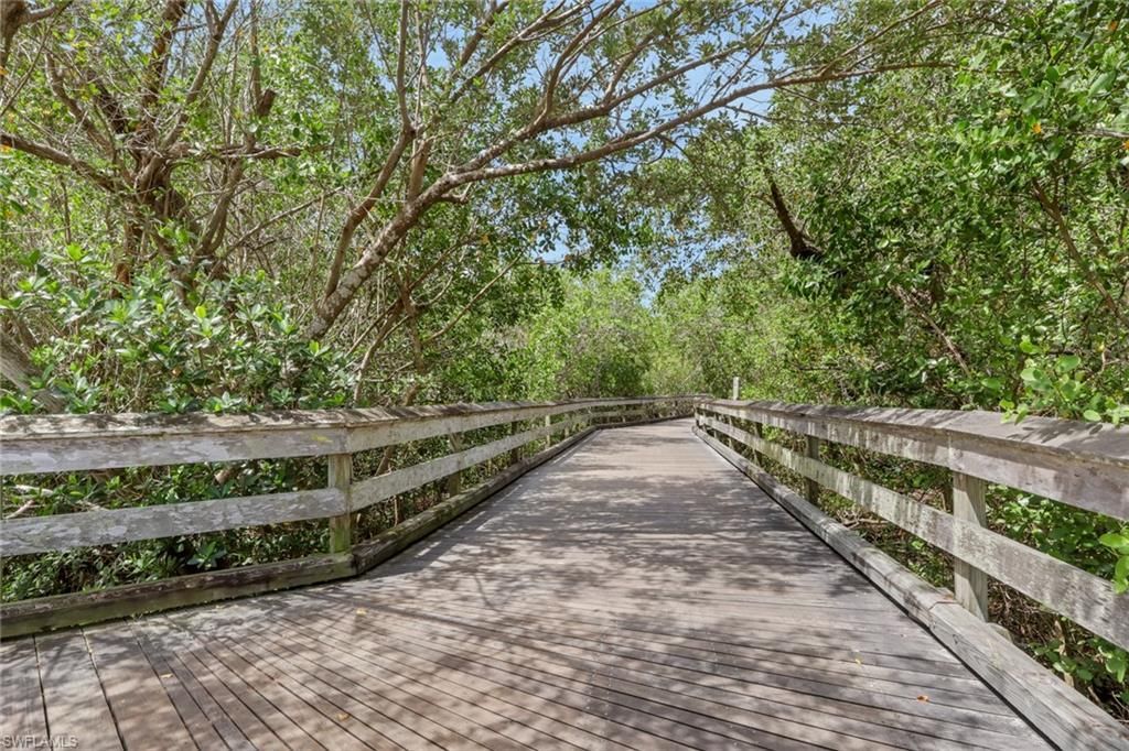 7117 Pelican Bay Blvd, Unit 16, Naples, FL 34108 Photo
