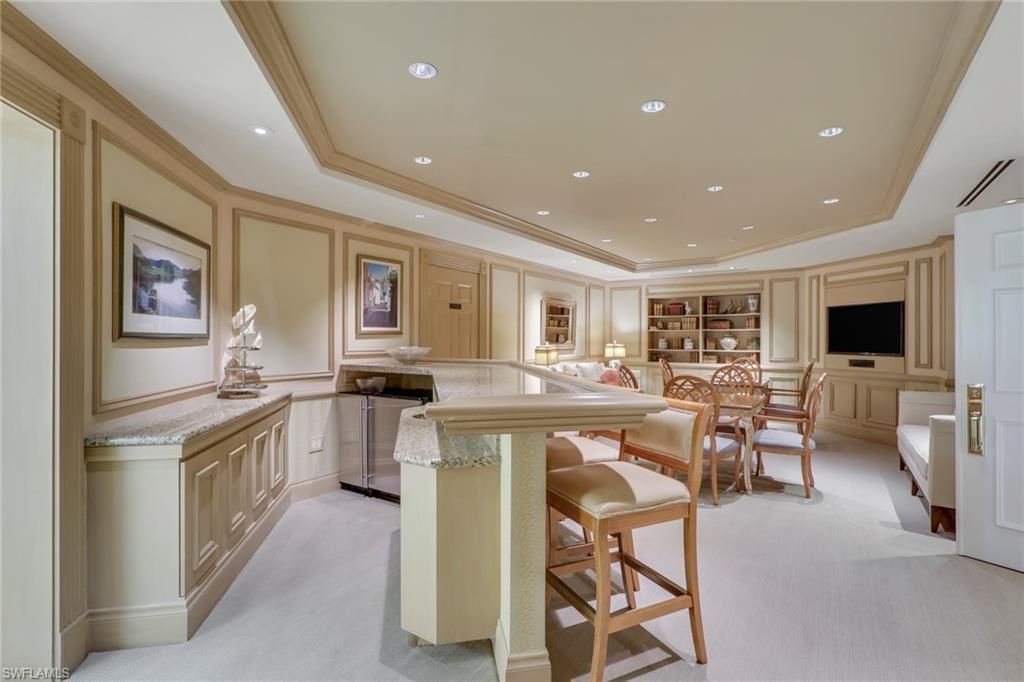 7117 Pelican Bay Blvd, Unit 16, Naples, FL 34108 Photo