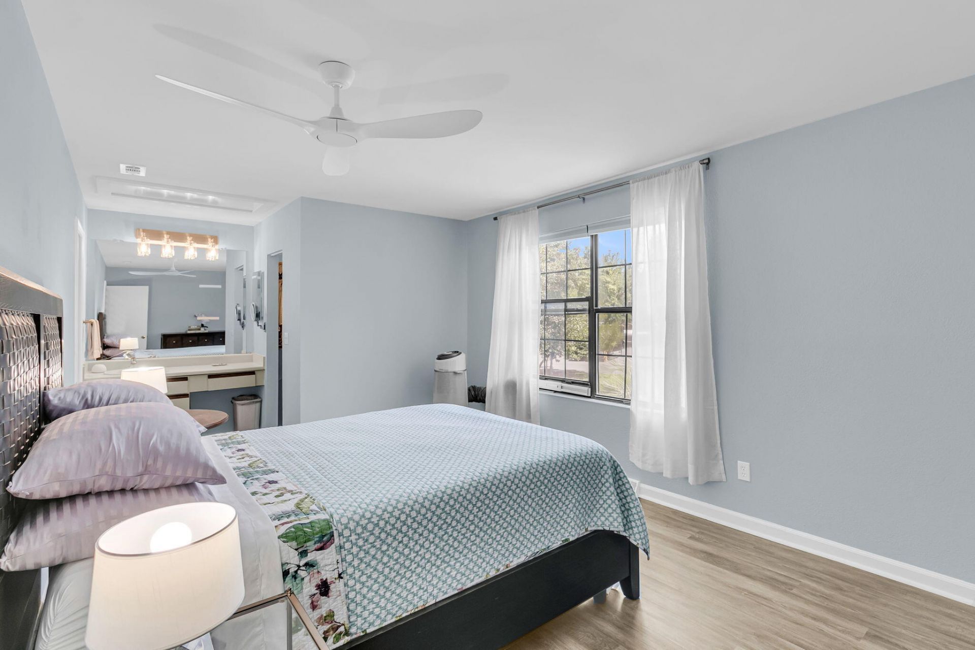 1819 Parc Vue Photo 17