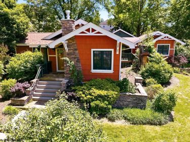 895 Fairfax Drive, Morgantown, WV 26505